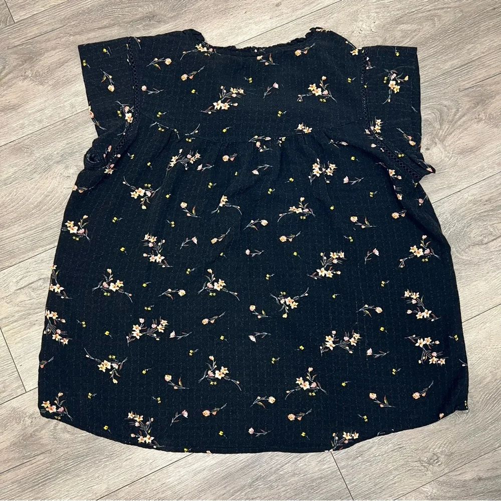 Buffalo David Bitton Black Floral Flowers Blouse T-Shirt Chest Tie Women's M - Picture 10 of 11